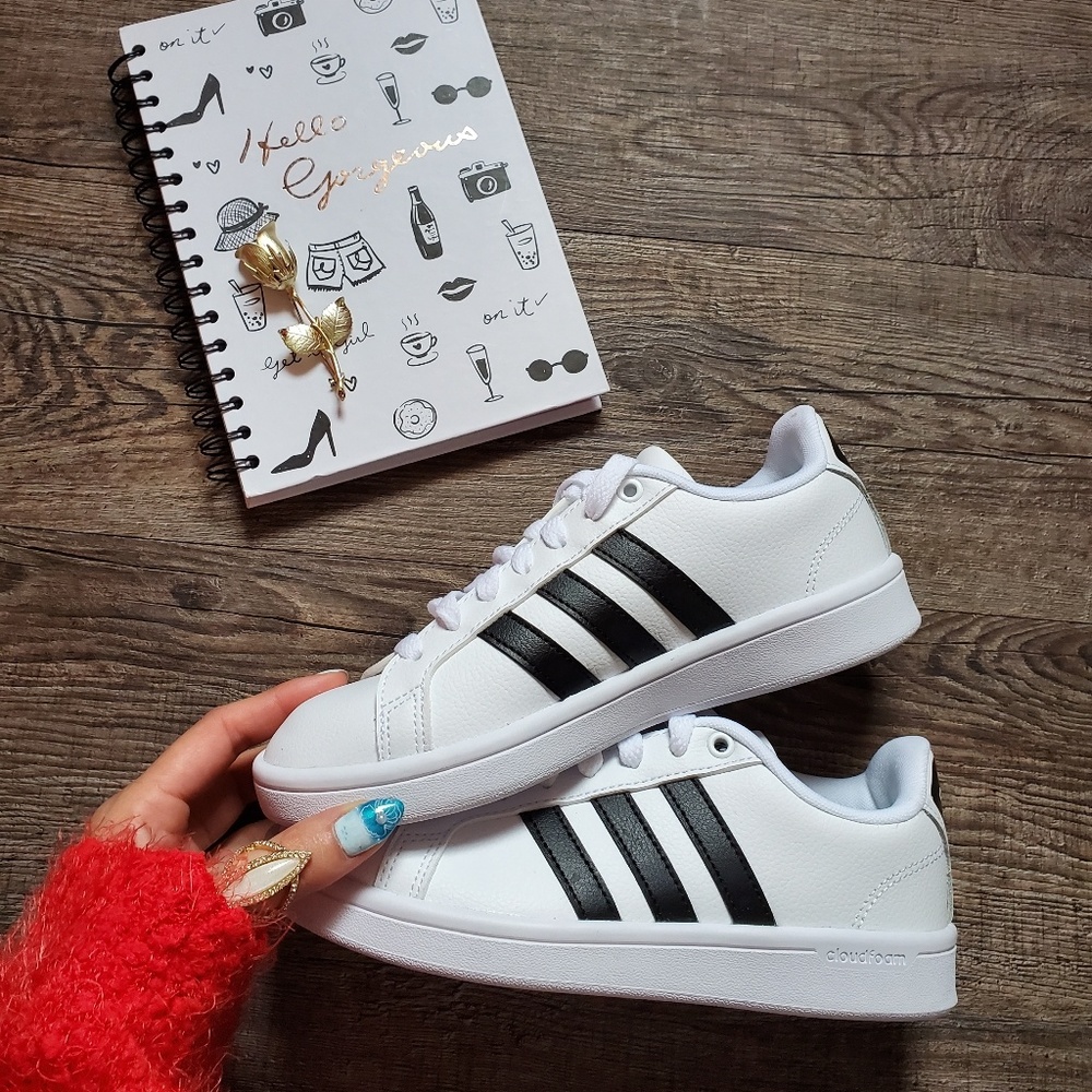 NEW adidas Advantage - Picture 3 of 7